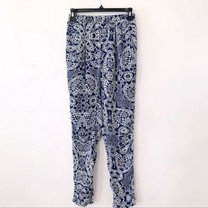 Blue & White print relaxed fit pant Size Small